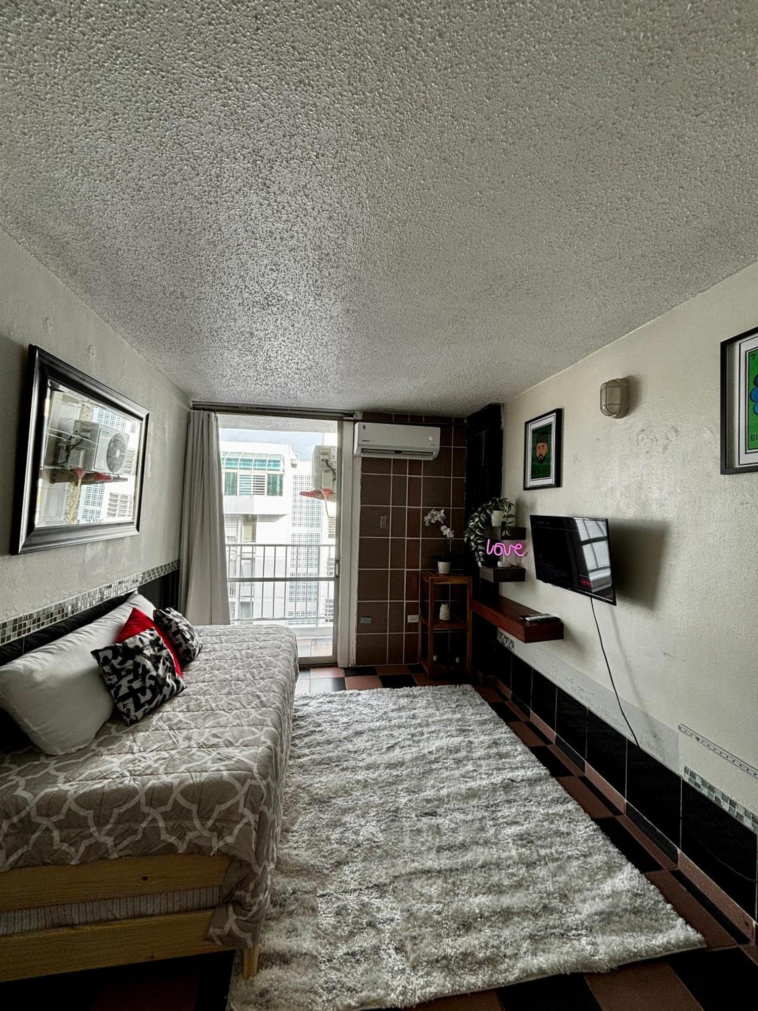 Isla Verde Modern Apartment With Pool San Juan Kültér fotó
