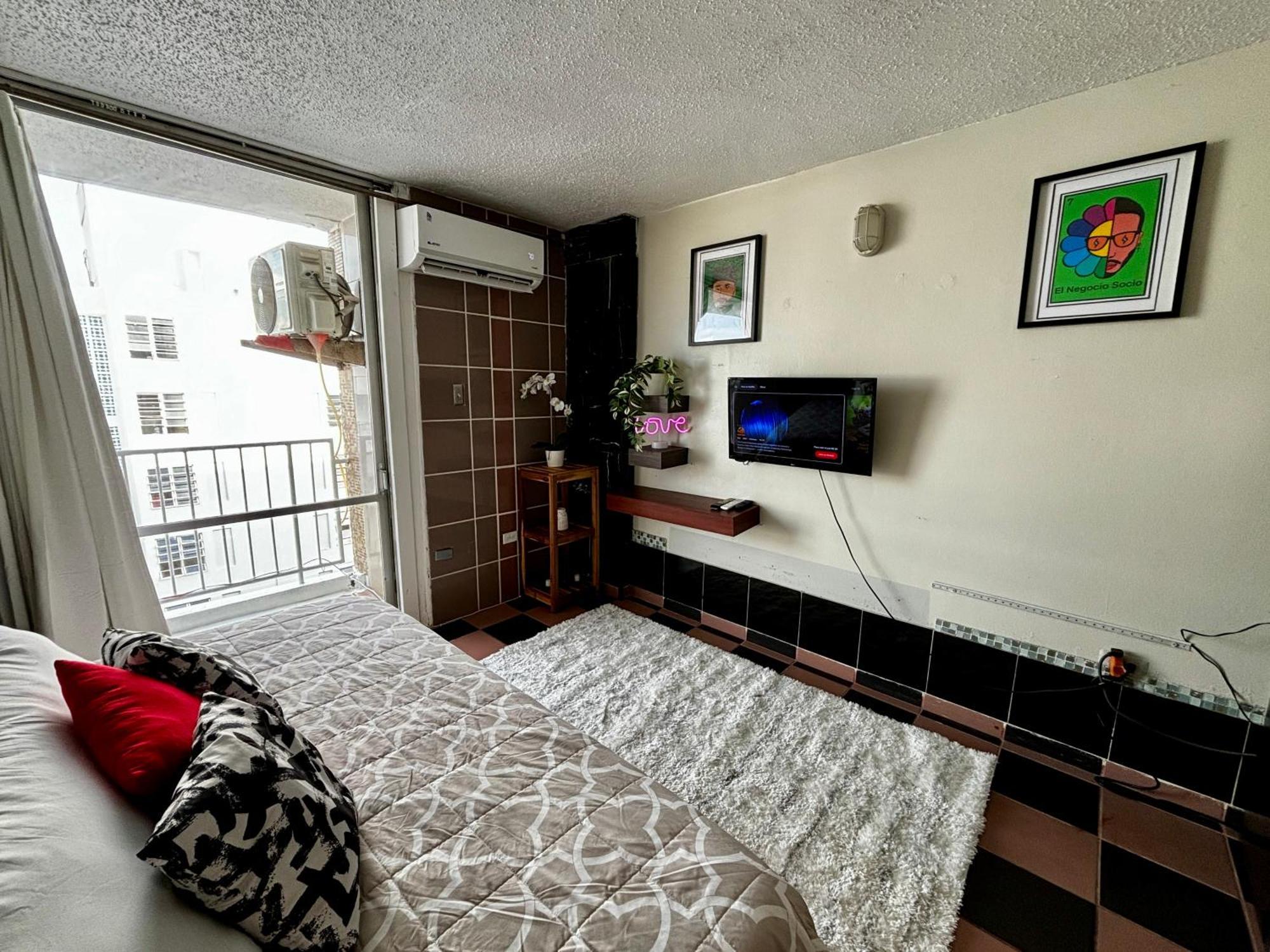 Isla Verde Modern Apartment With Pool San Juan Kültér fotó