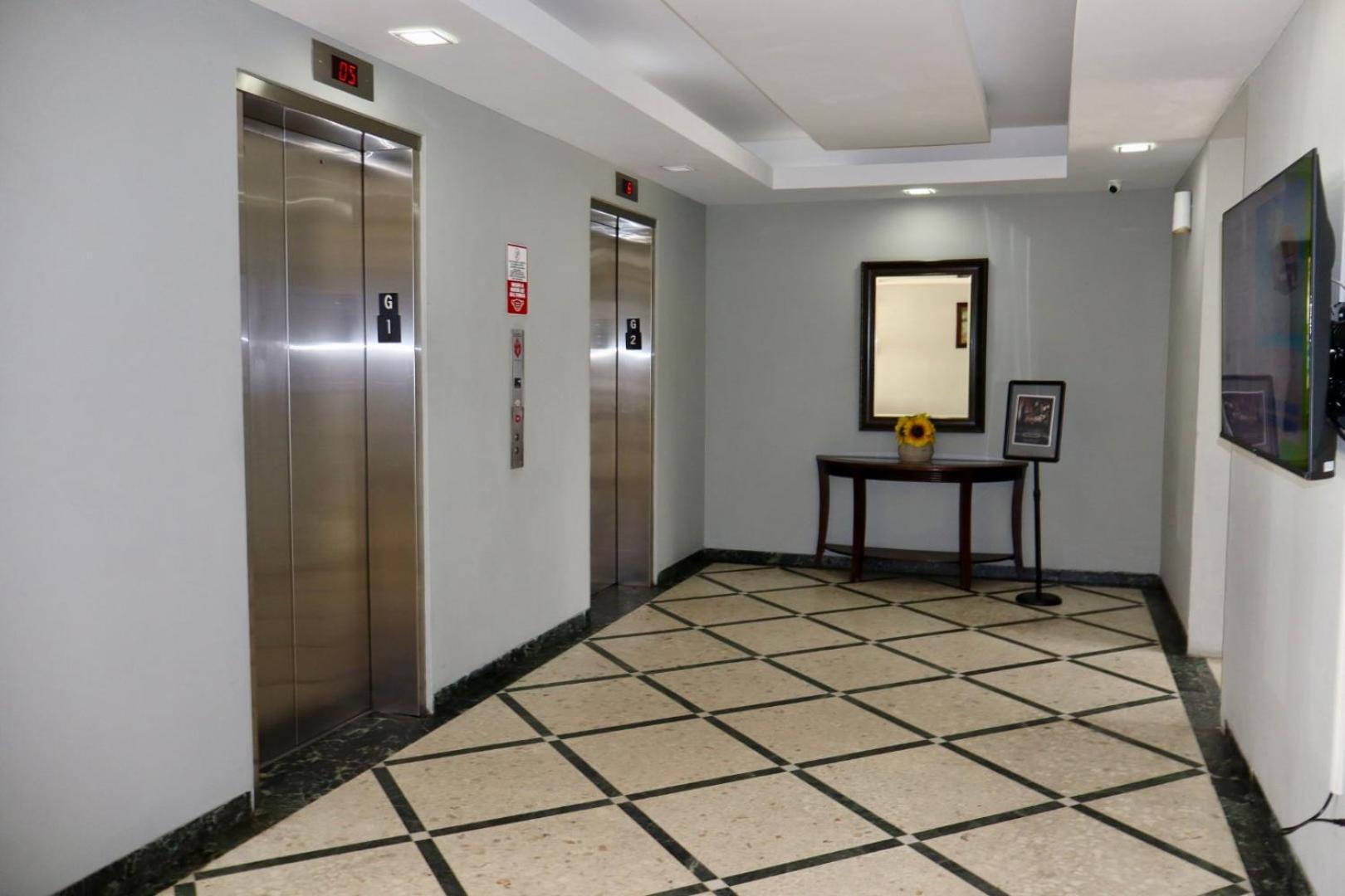 Isla Verde Modern Apartment With Pool San Juan Kültér fotó