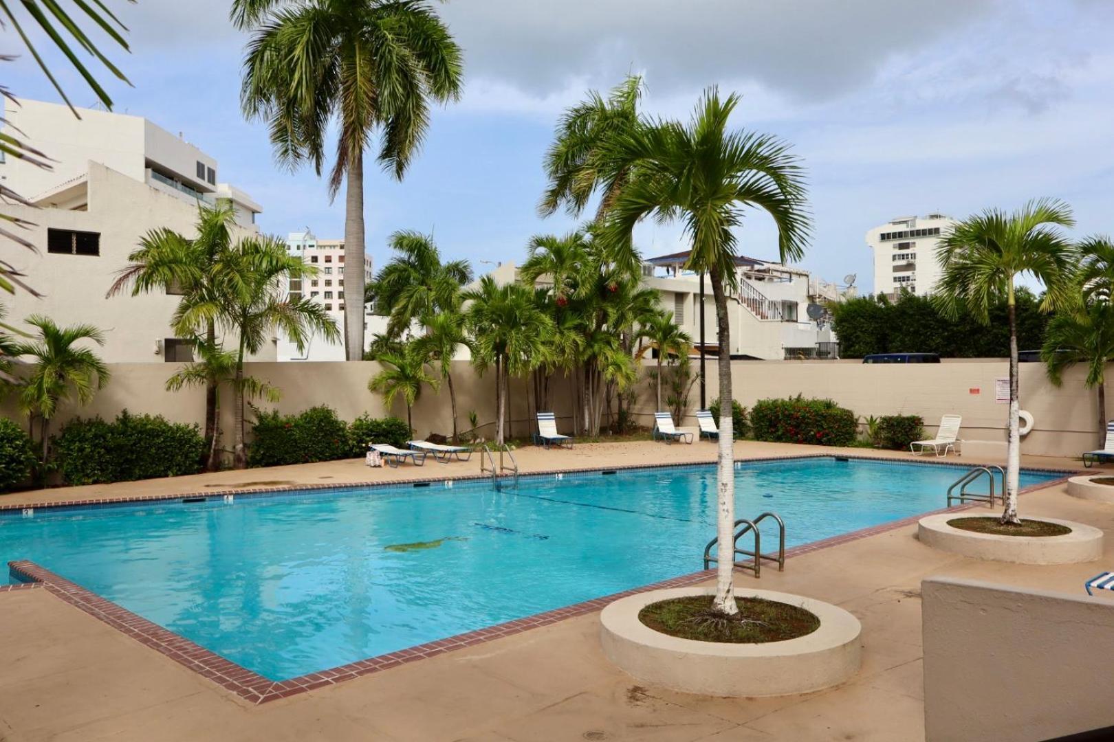Isla Verde Modern Apartment With Pool San Juan Kültér fotó