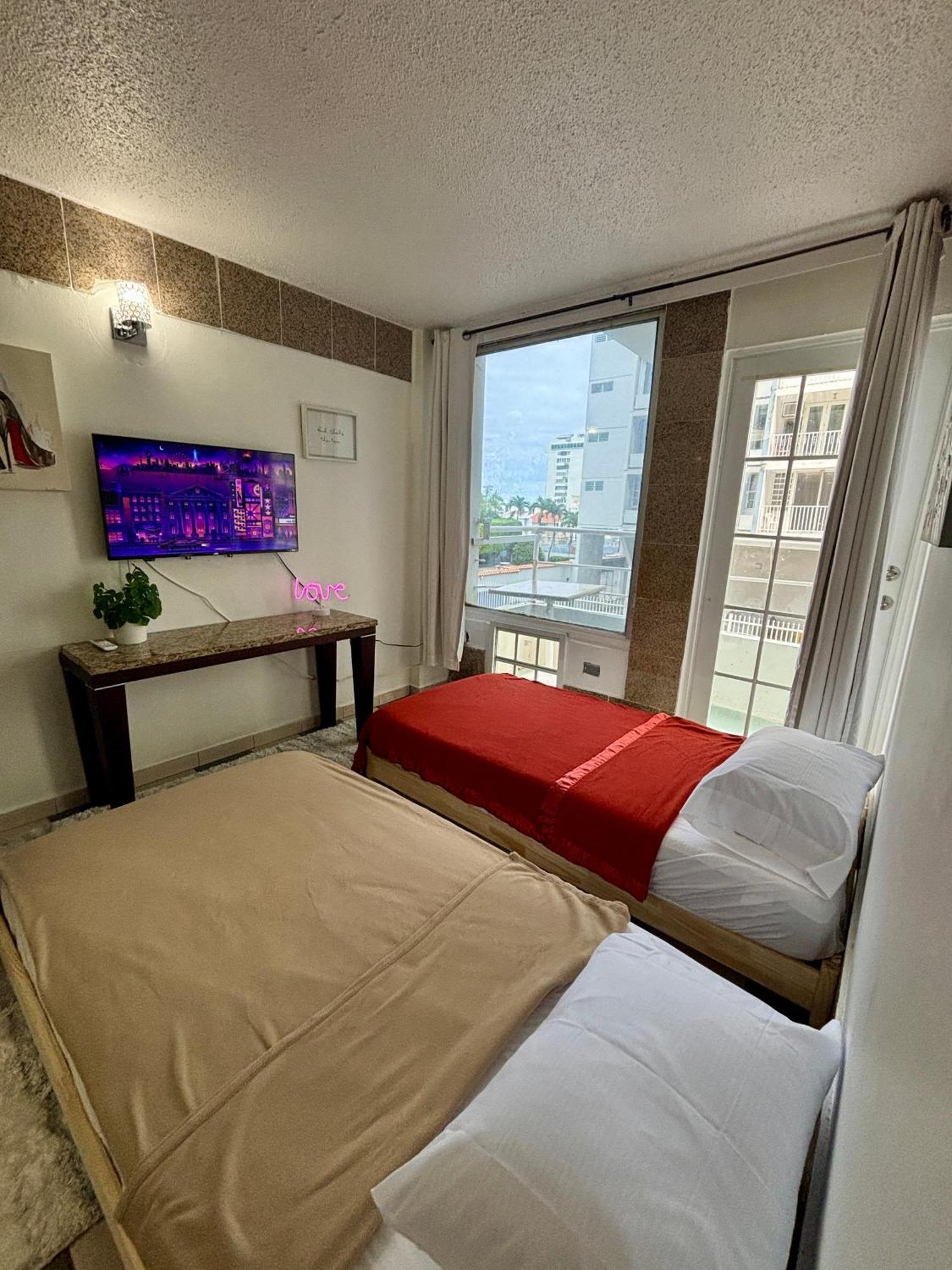Isla Verde Modern Apartment With Pool San Juan Kültér fotó